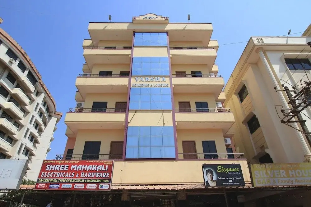 Varsha Boarding and Lodge by OYO Rooms