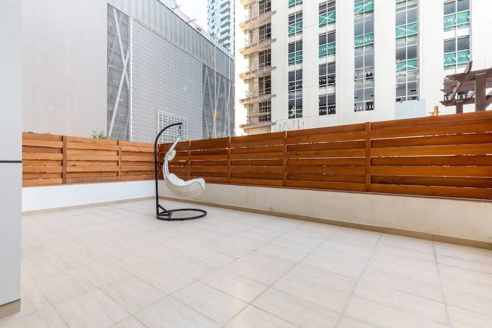 Sleek & Sophisticated 2BR With Study Within Downtown Dubai!