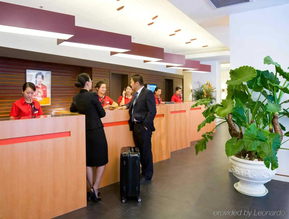 ibis Shanghai Lianyang