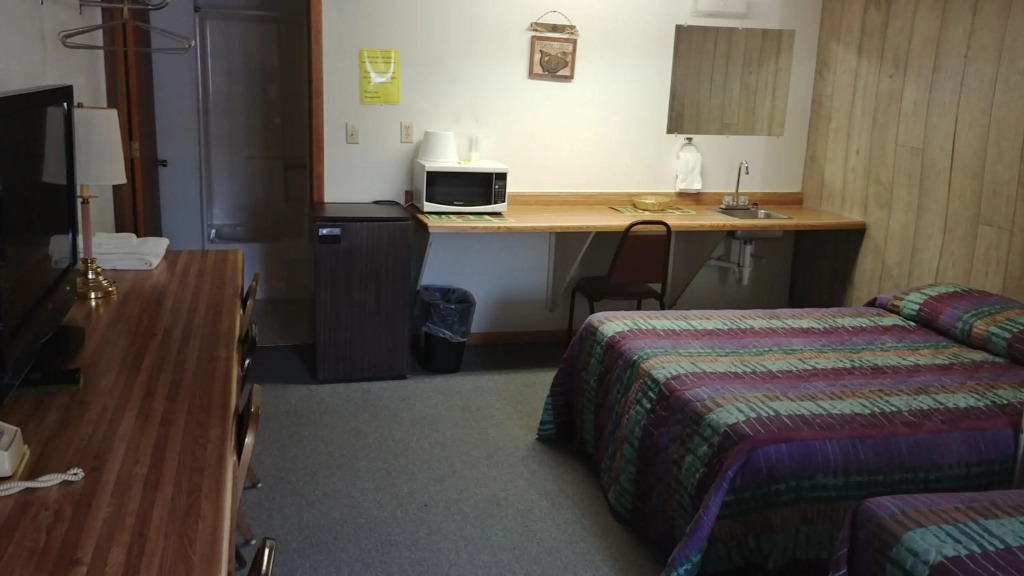Falls Motel