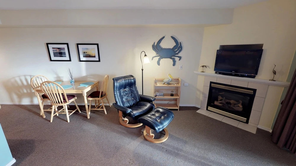 Waters Edge 203 - 1 Br Condo
