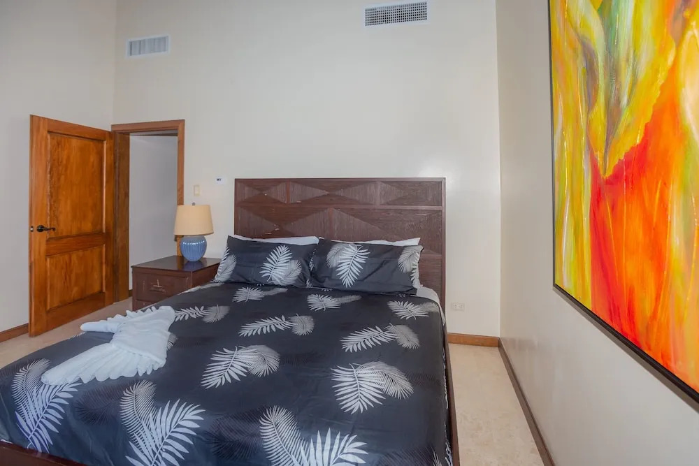 Pristine Bay 1003 3 Bedroom Home by RedAwning