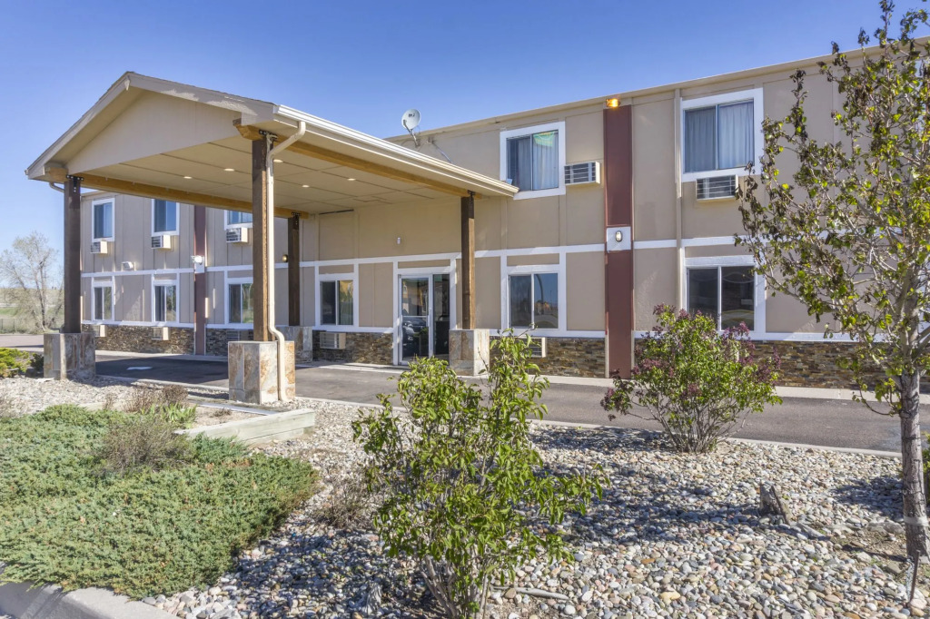 Super 8 By Wyndham Limon