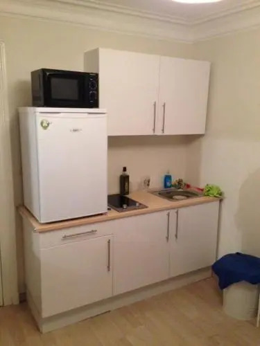 Cool Central Apartment