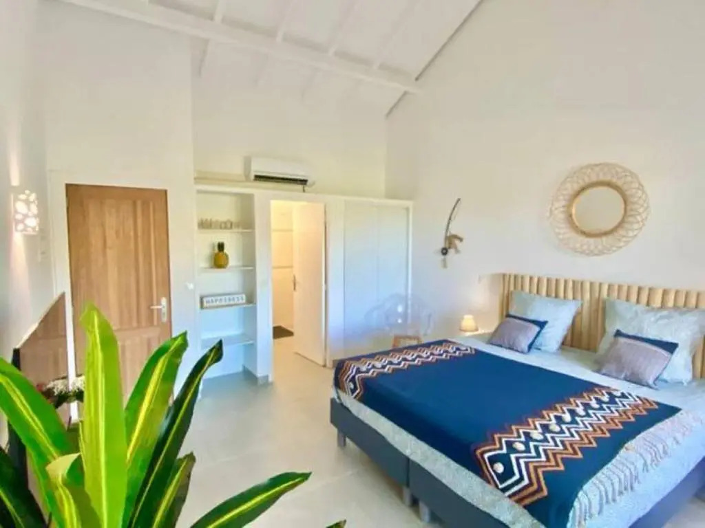 Bella Vista 18