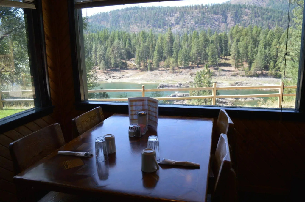 Rimrock Lodge LLC