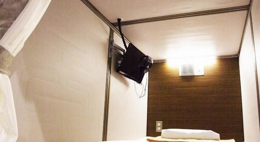 Hot Spring & Capsule Hotel copana