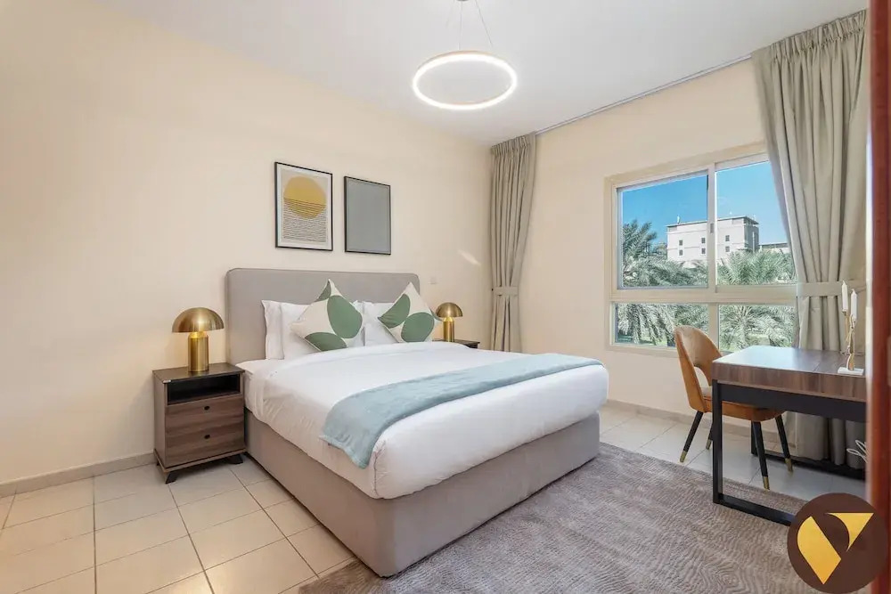 Vogue | Al Dhafrah 2 Greens near Mall of Emirates