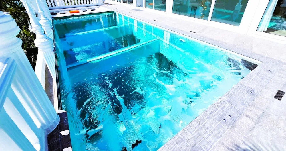 STARLAND Luxury Pool Villa Pattaya Walking Street