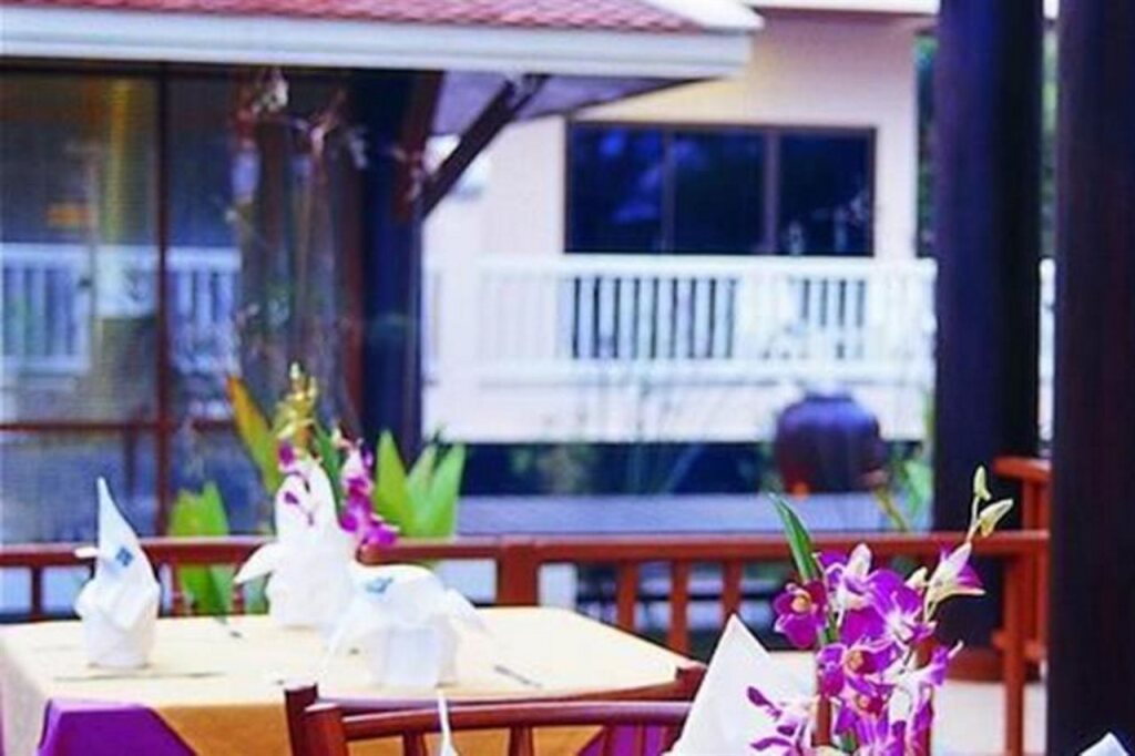 Kata Poolside Resort SHA Extra Plus