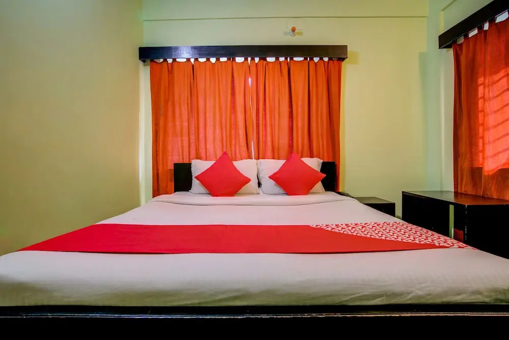 OYO Flagship 604 Ballygunj Kolkata