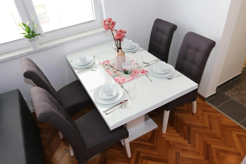 Apartment Dina