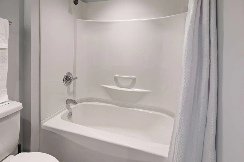 Travelodge by Wyndham Cochrane Ontario