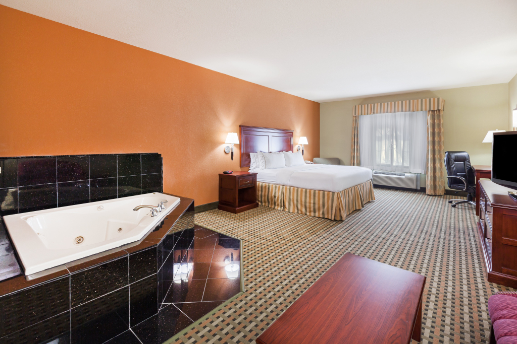 Holiday Inn Express & Suites East Amarillo by IHG