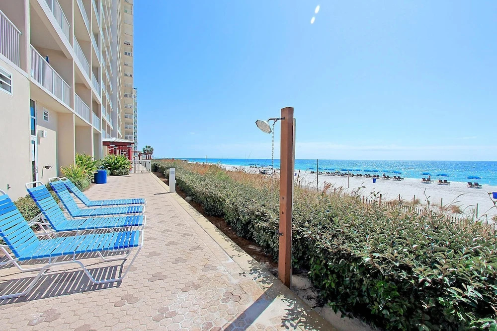 Majestic Beach Towers 2-1803