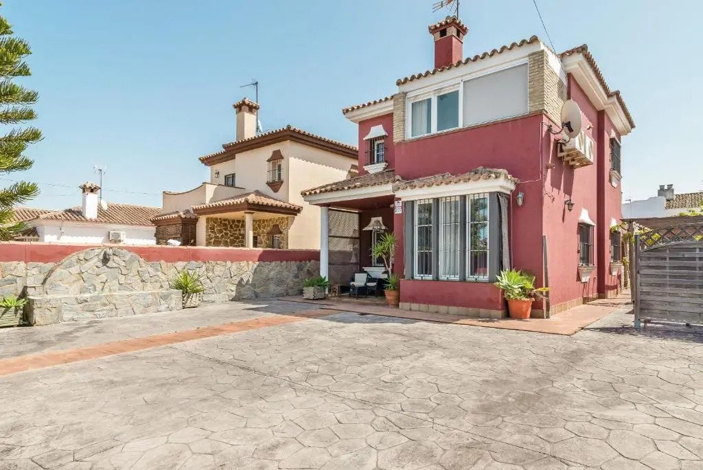 Villa Marty - Mayores De 25 Años