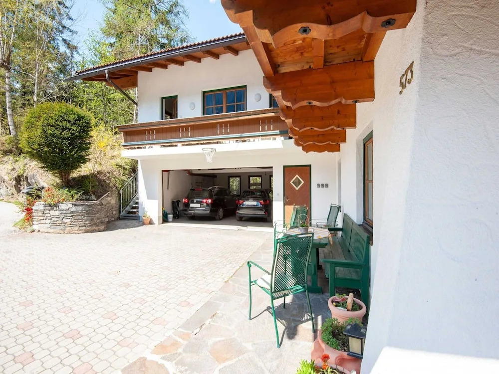 Apartment in Mayrhofen With Balcony