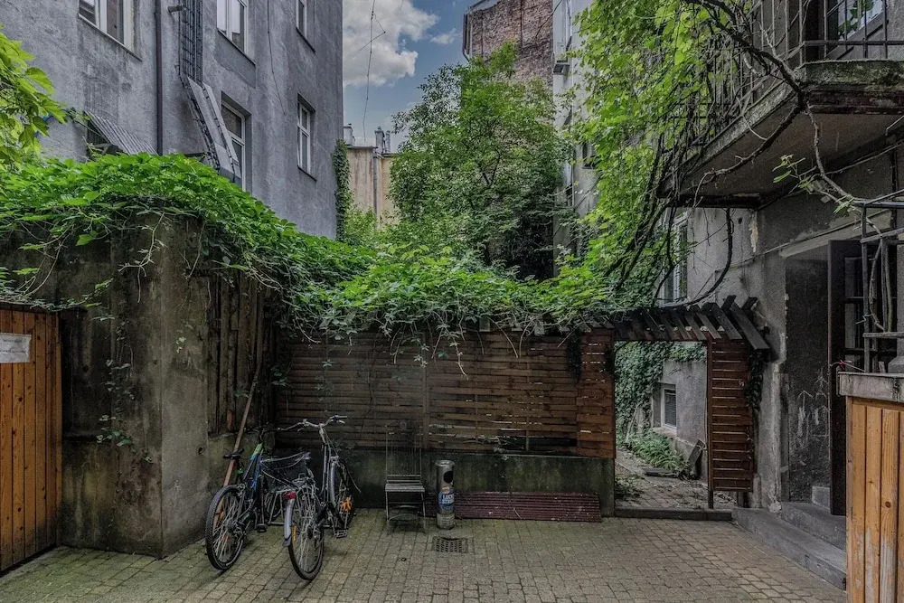 Parkside Fresh Apartments - Old Town Guesthouse - by Upstairs