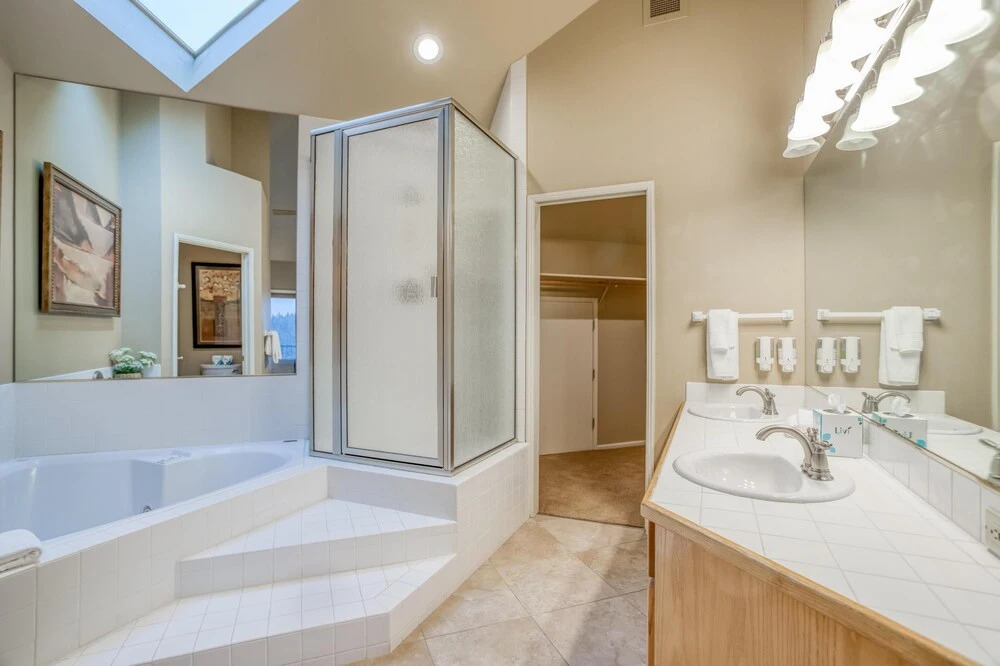 River Ridge 432ab
