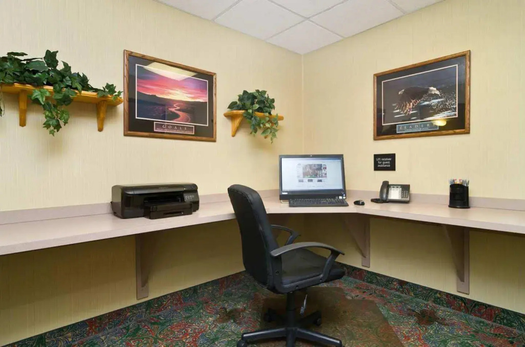 Hampton Inn New Philadelphia