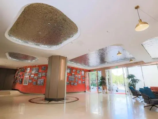 Chuxiong Longyu Hotel (Traditional Chinese Medicine Hospital Store）)