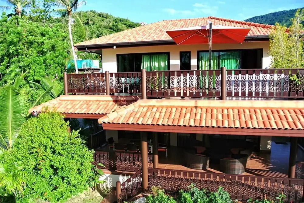 Beachfront Resort 2-bedroom Villa Palm Only 40 Meters to Beach