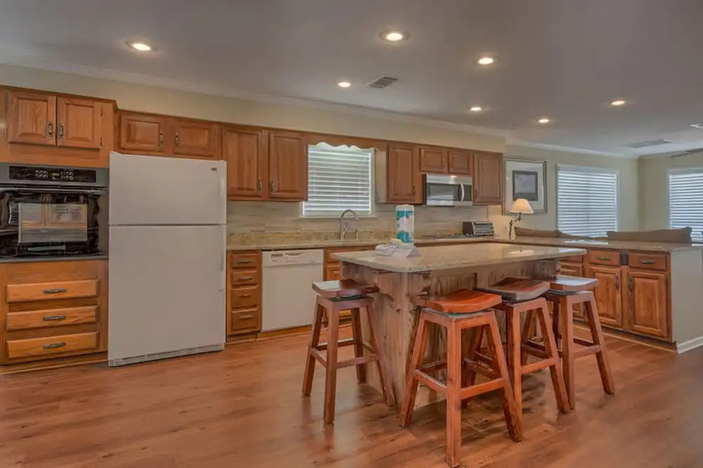 Ala. White Sands by Meyer Vacation Rentals