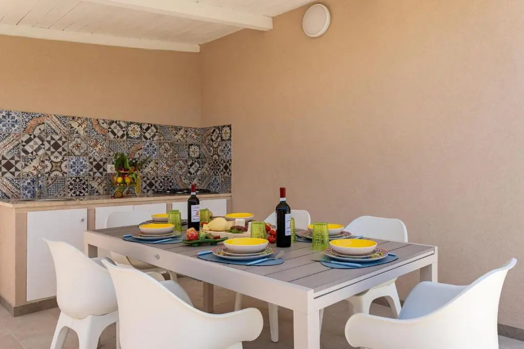 Villa Shamsi, heated pool and beach at 70 mt-Villa shamsi