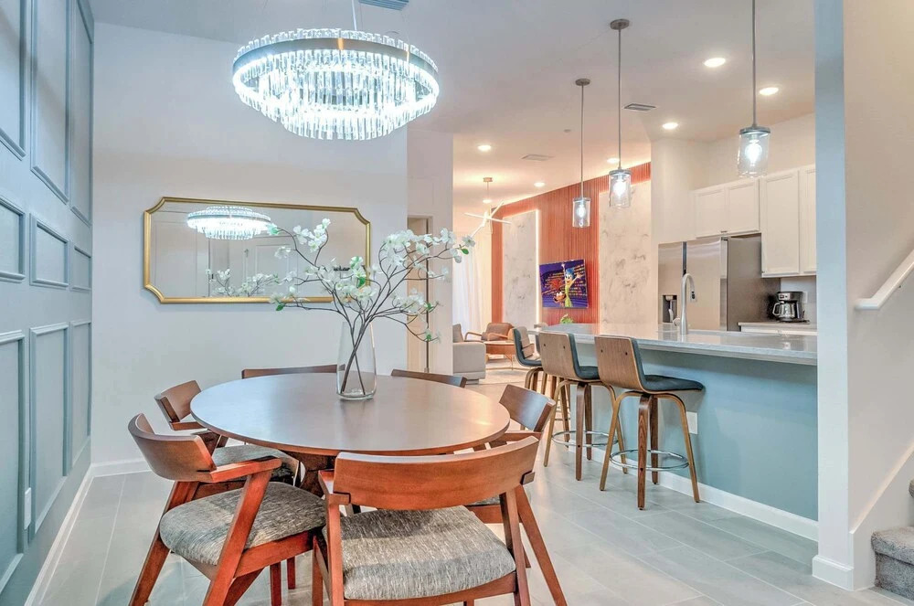 Luxury Townhouse w/ Private Pool Near Disney & Universal