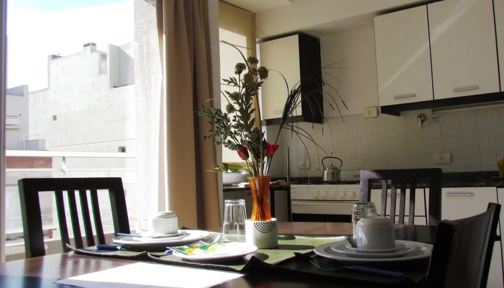 Atenea Apartments & Suites