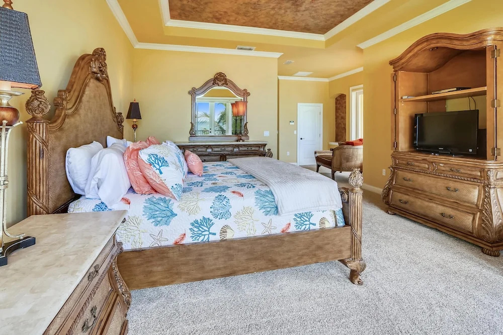 Hidden Treasure - Beach Front, Pool-spa