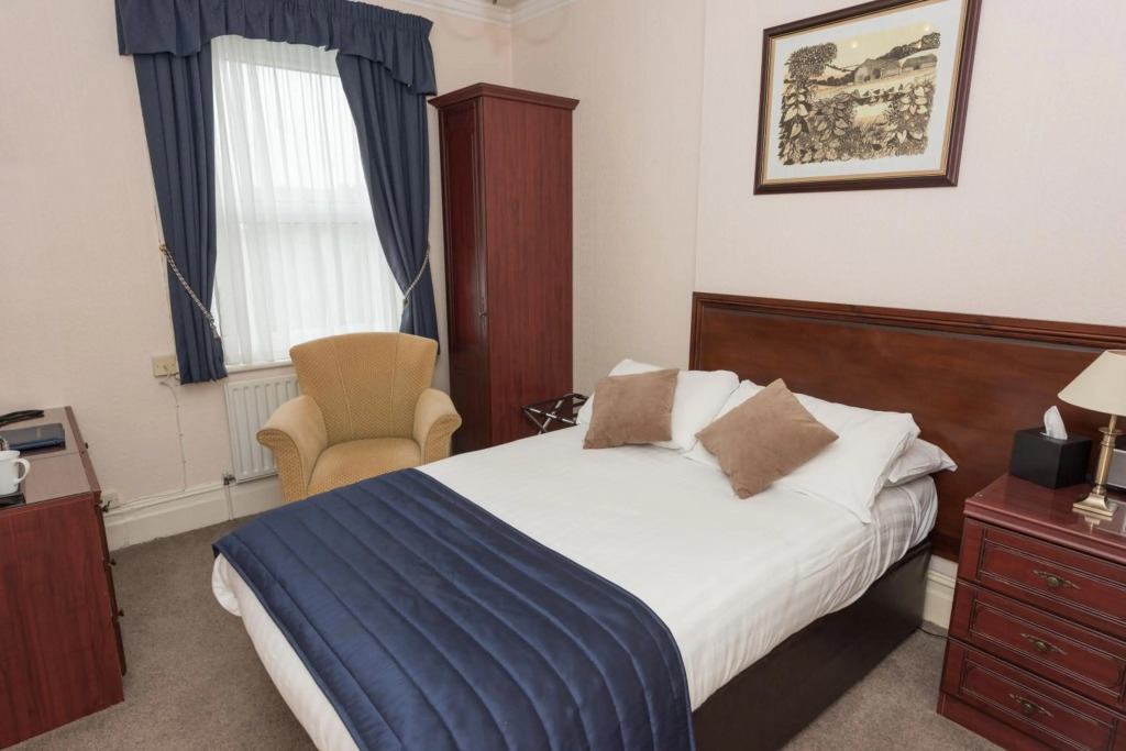 OYO Devonshire Park Hotel