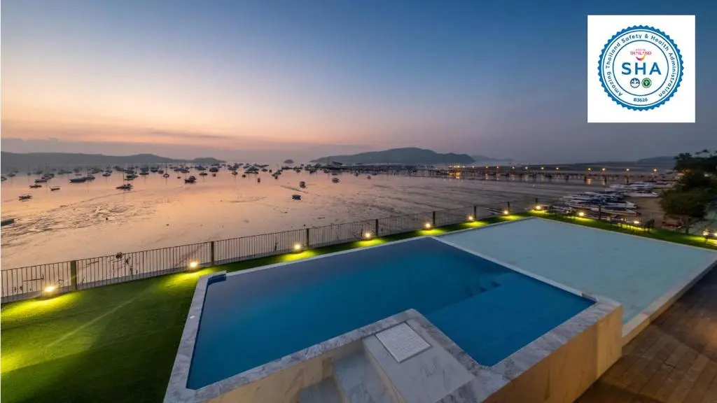 SHIN Arch39 Phuket Beach Front - SHA Plus