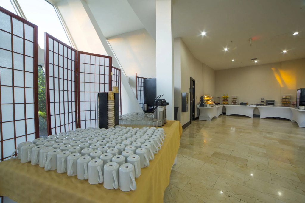 Nuvo Suites Hotel - Miami Doral