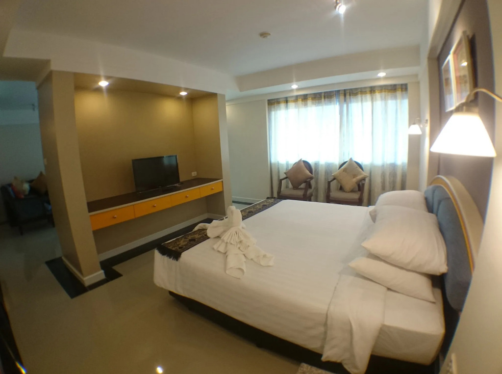 Tonkoon Hotel