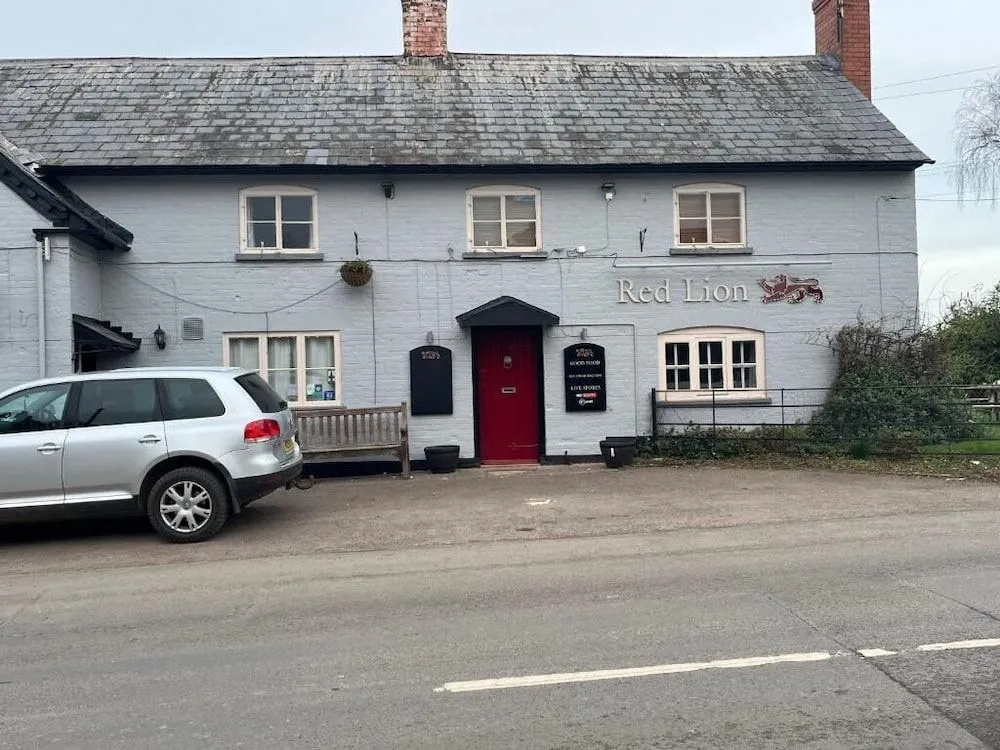 The Red Lion, Madley