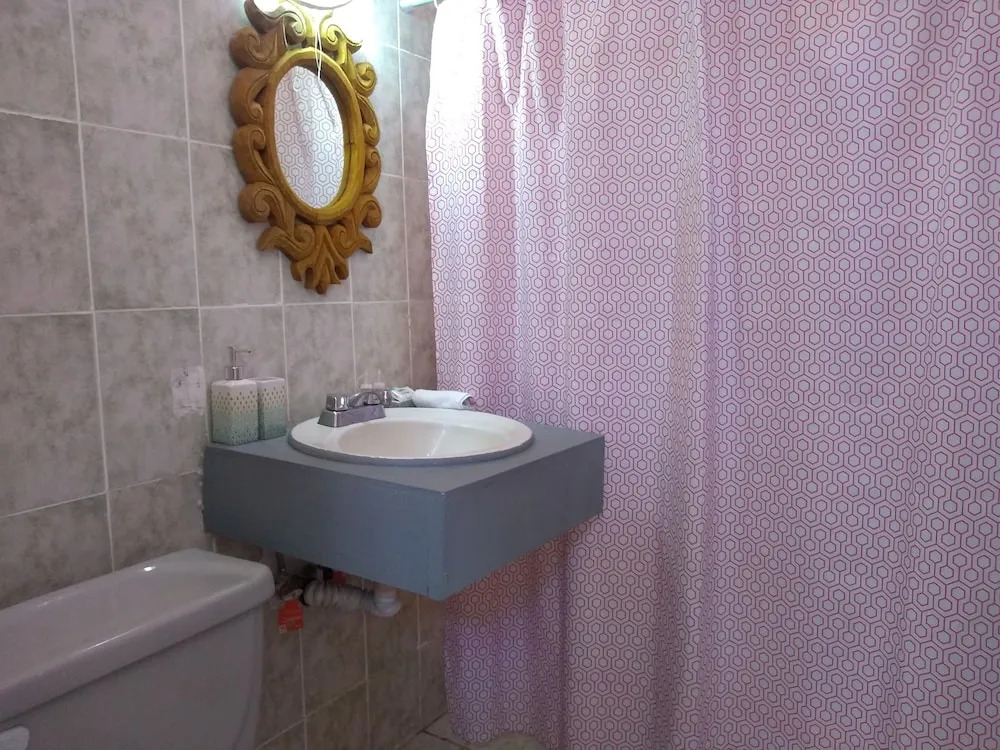 Hotel Lola Atlachinolli