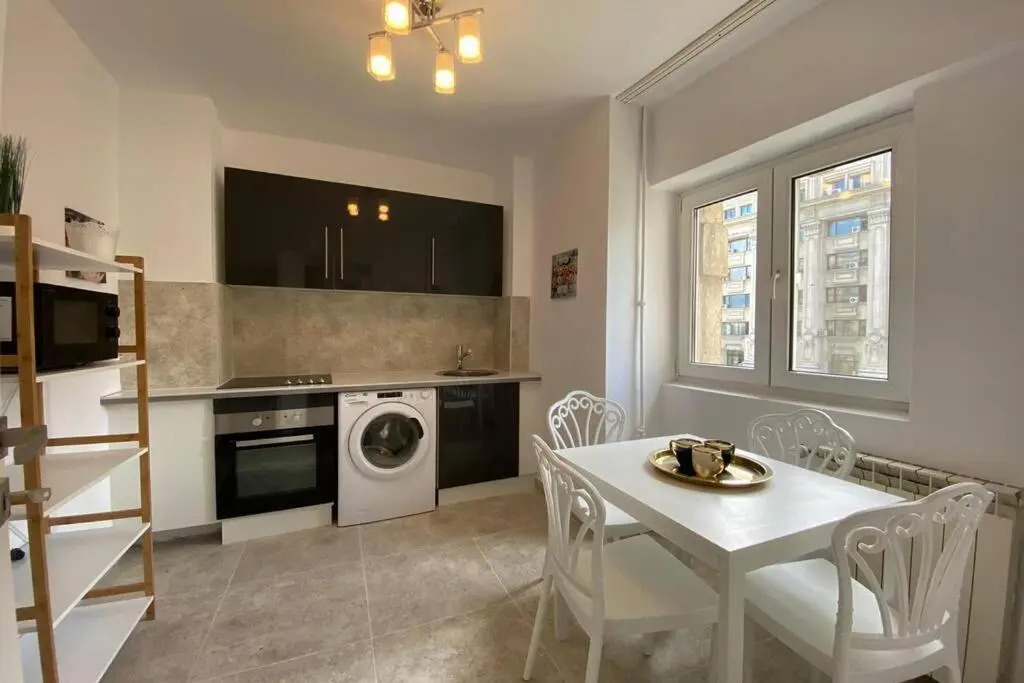 New Luxury Flat in front of the Parliament at Unirii