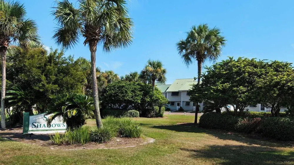 Beachfront Townhome in Seacrest + Free Tickets: Bikes, Dolphin Cruise & More!