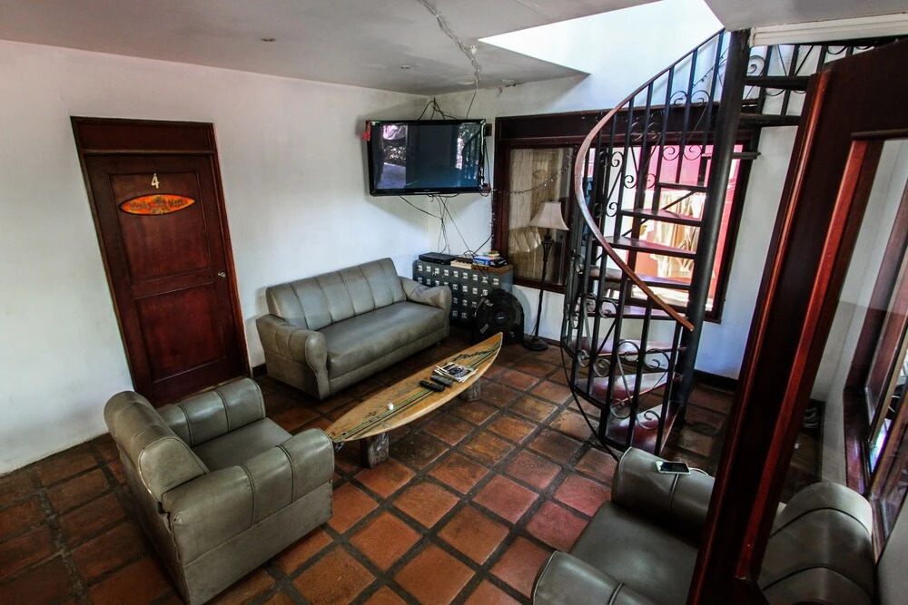 Tamarindo Backpackers