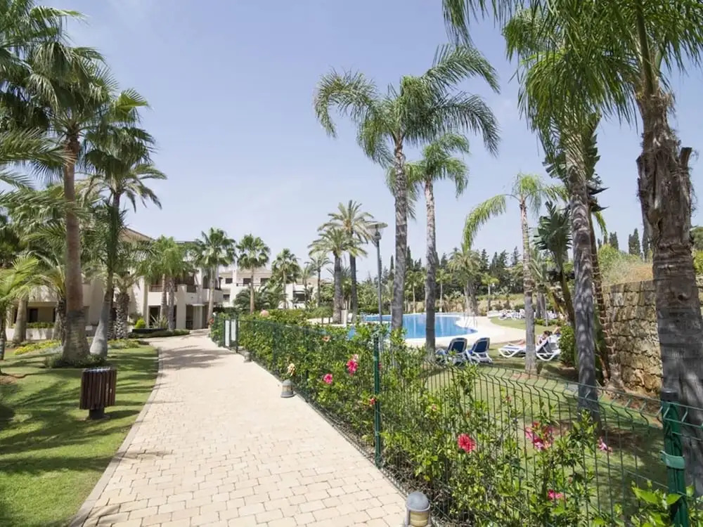 Golf Valley Beauty