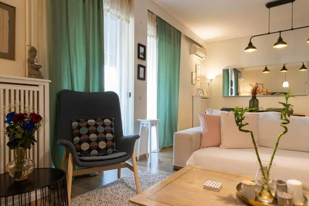Glyfada golf fourth floor apartment
