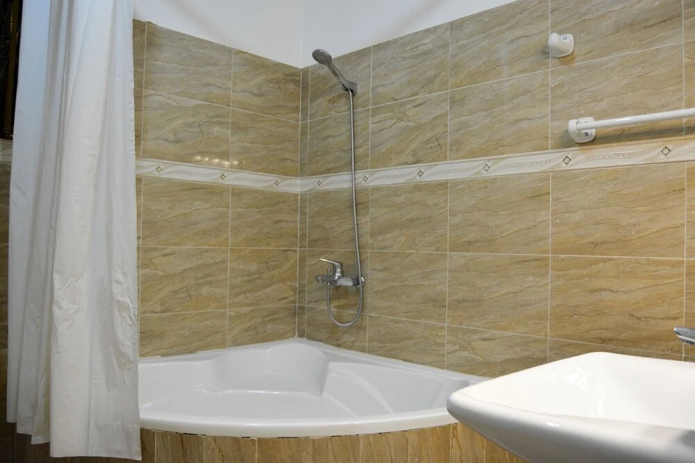 High Ground Villa Ltd