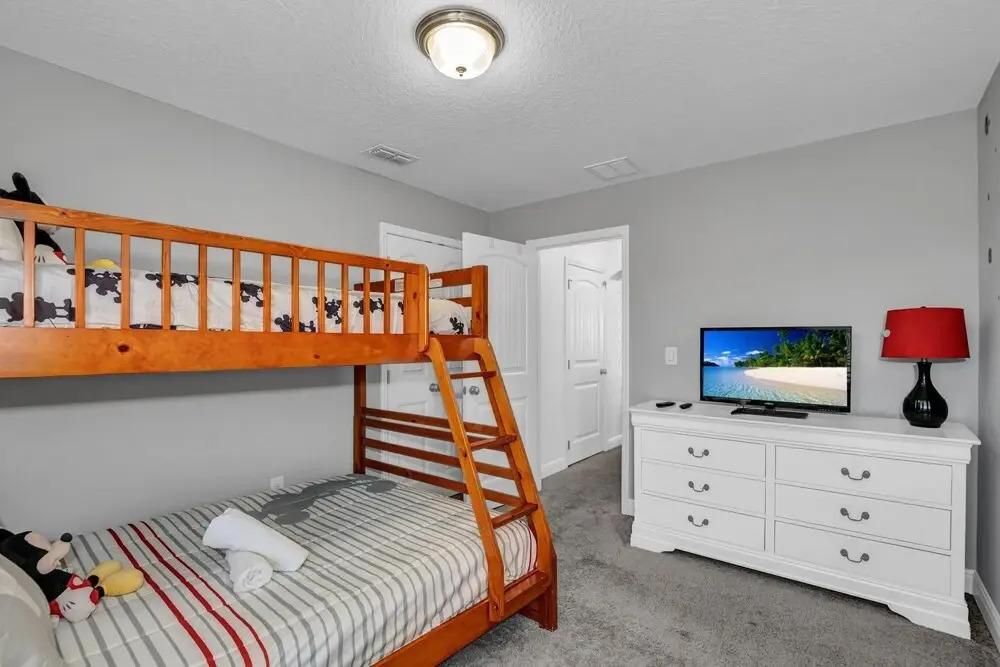 5BR Luxury Family Home - Pool Netflix And BBQ