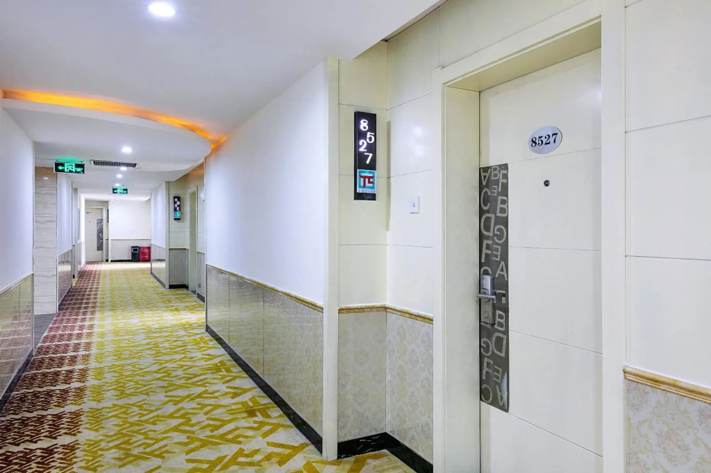 Pai Hotel Hangzhou Xiasha University South Wenhai Subway Station