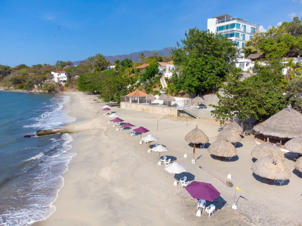Santorini Kima Beach Resort