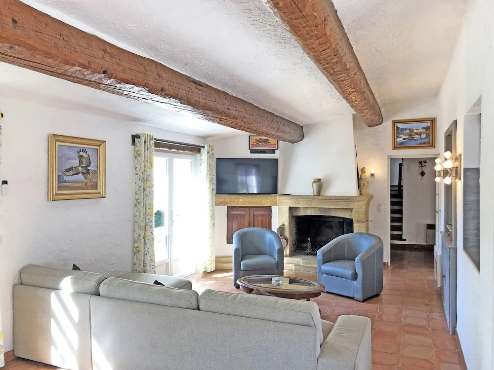 Characteristic Villa a Short Distance From Sainte-maxime and Saint-tropez