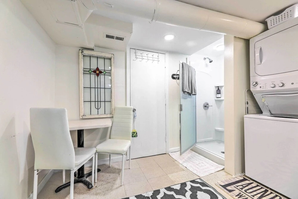 Cincinnati Basement Unit ~ 10 Mi to Downtown!