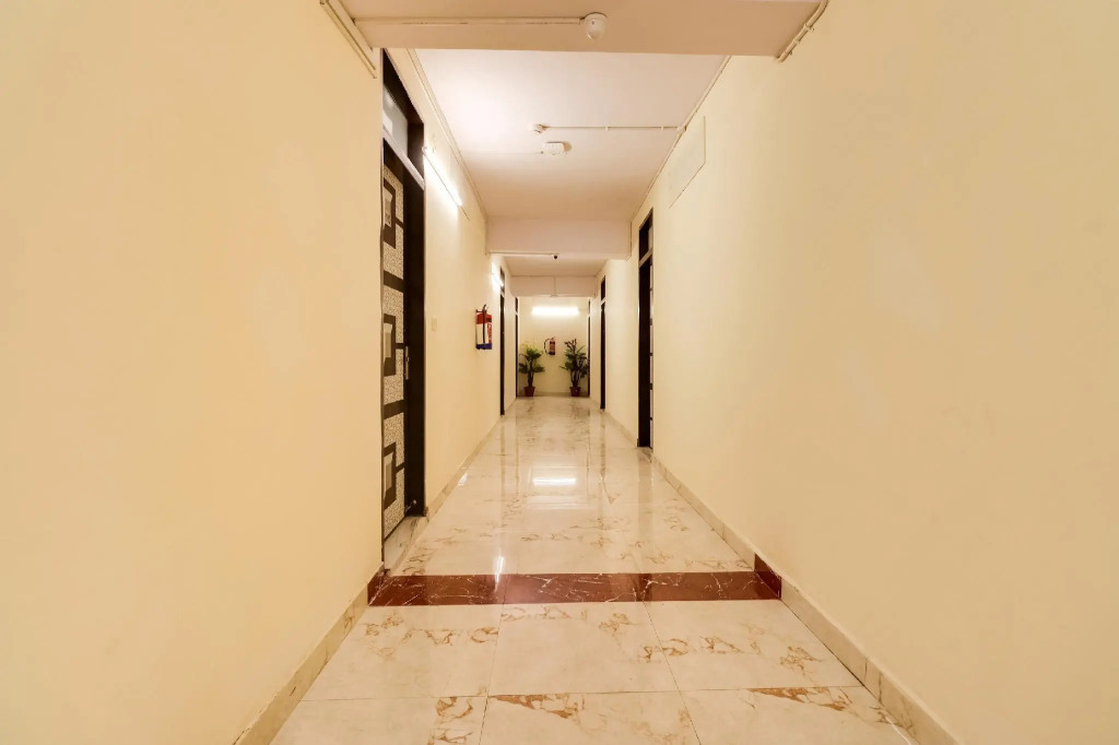 Rohini Inn by OYO Rooms