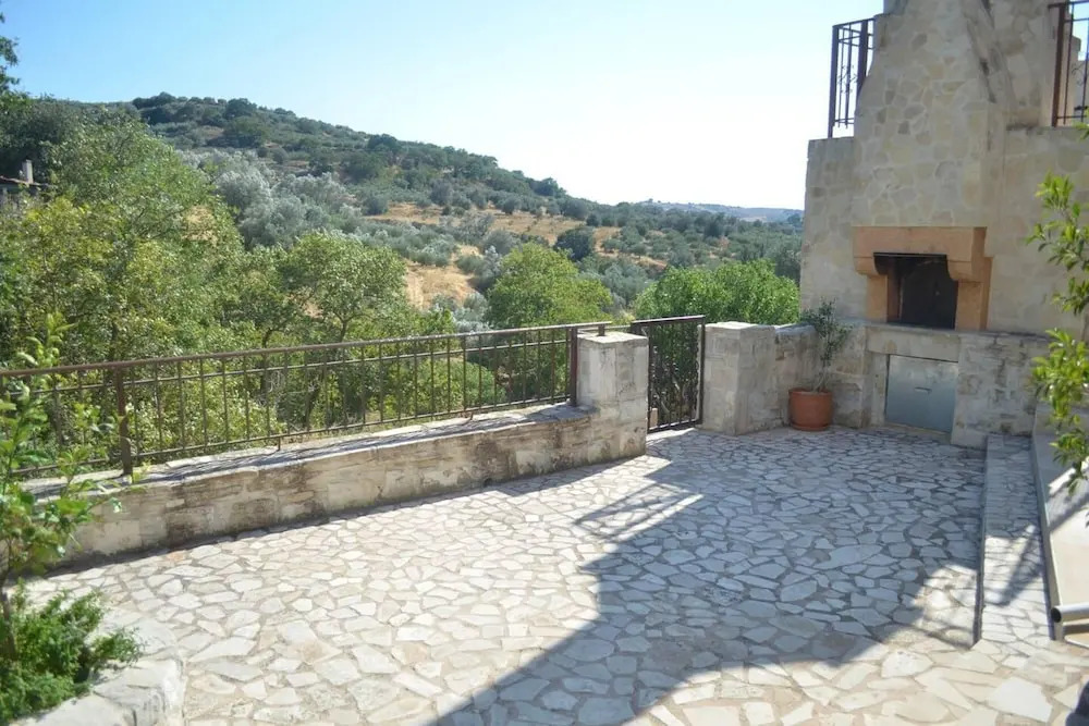 Beautiful 2-bed House in Panagia Crete
